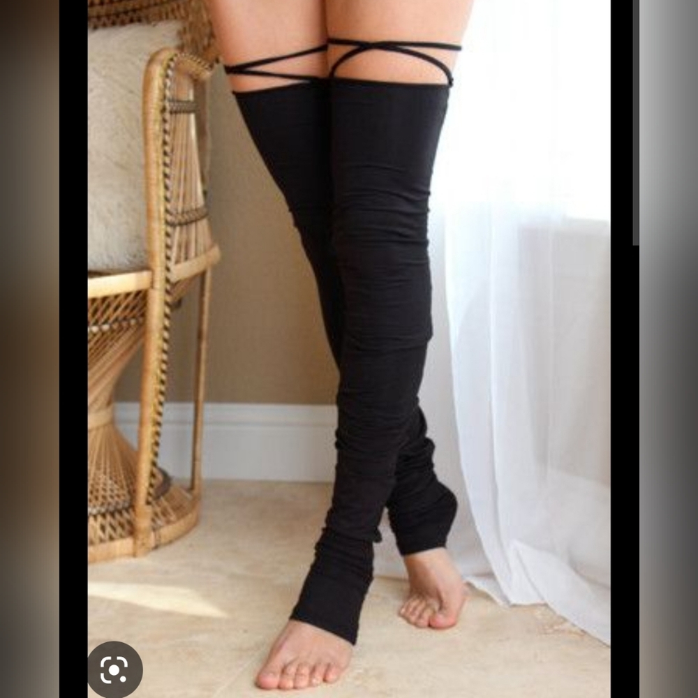 Zhen Nymph thigh high leg warmers black